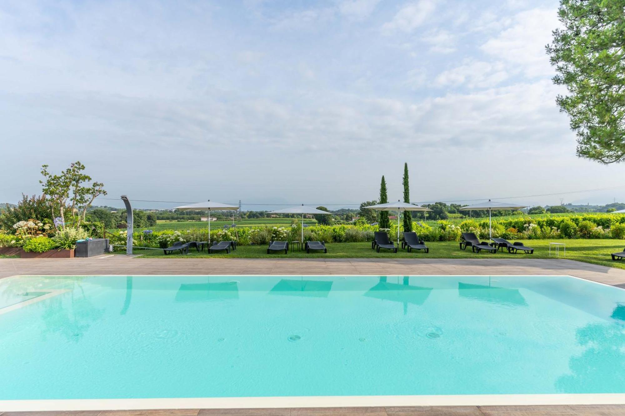 Agriturismo Colle Dei Pivi Ponti sul Mincio Kültér fotó