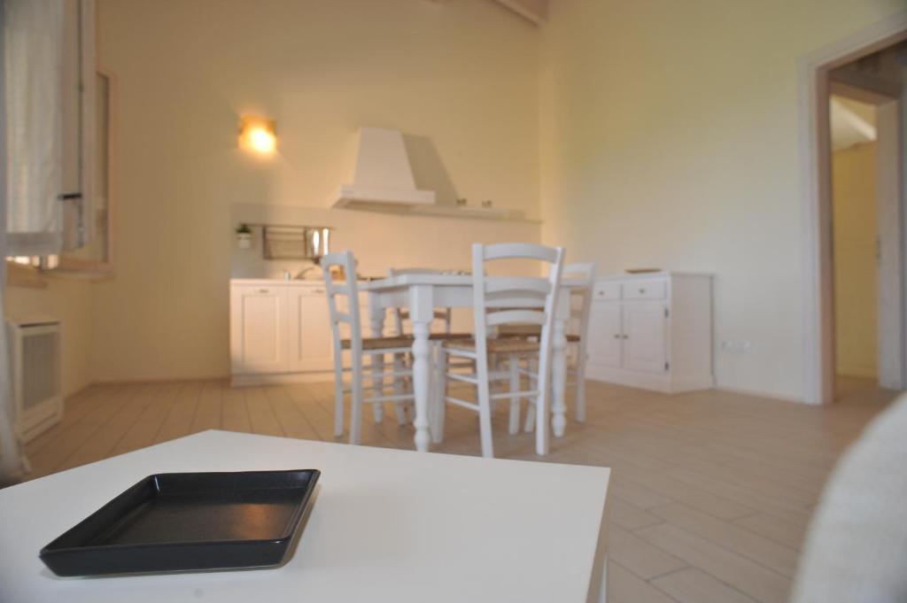 Agriturismo Colle Dei Pivi Ponti sul Mincio Szoba fotó