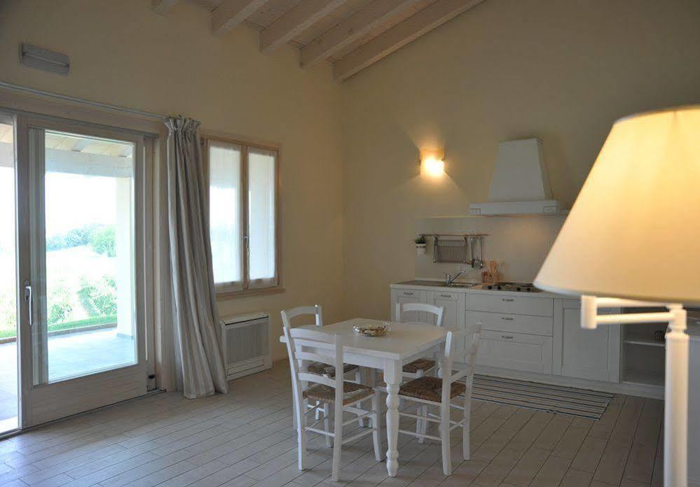 Agriturismo Colle Dei Pivi Ponti sul Mincio Kültér fotó