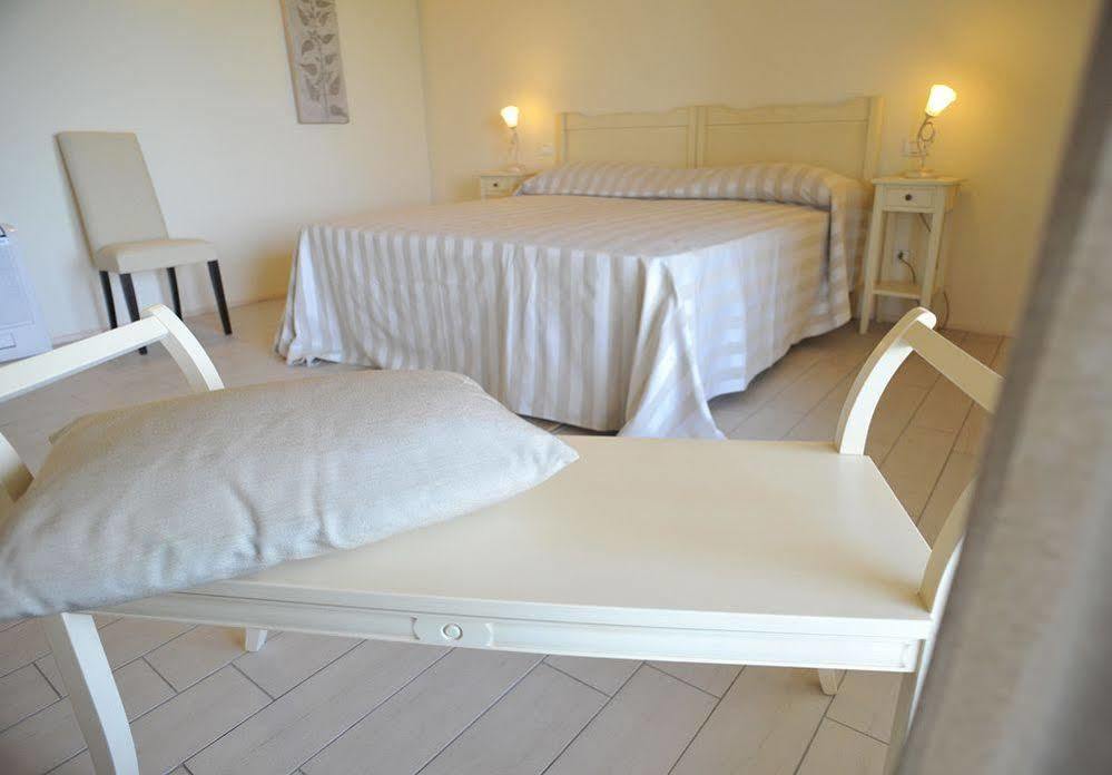 Agriturismo Colle Dei Pivi Ponti sul Mincio Kültér fotó